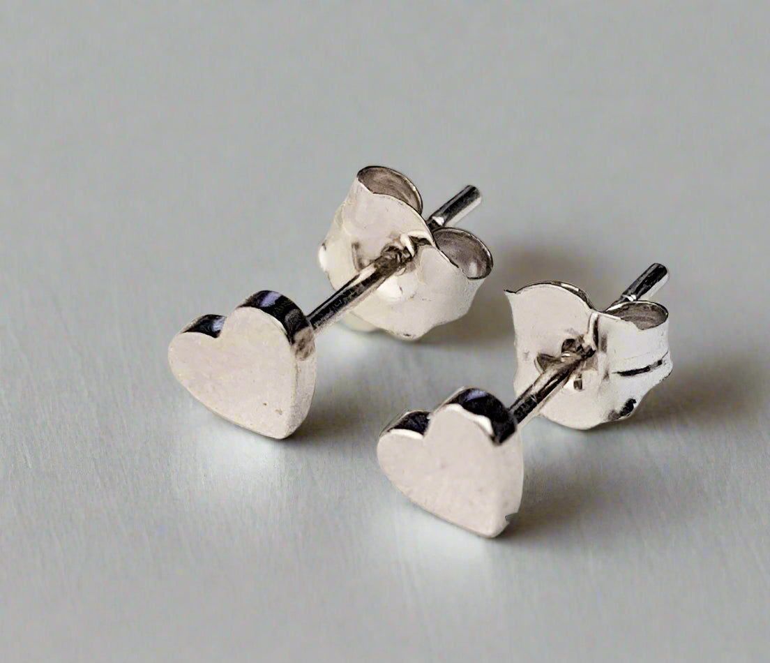 14K Solid Gold Mini Dainty Heart Studs