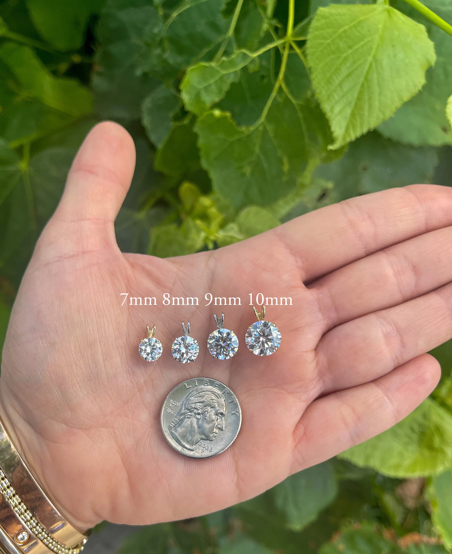 14K Gold GRA Certified Round Green Moissanite Pendant • Green Round Pendant • D VVS1 Green Moissanite Pendant With GRA Certificate •